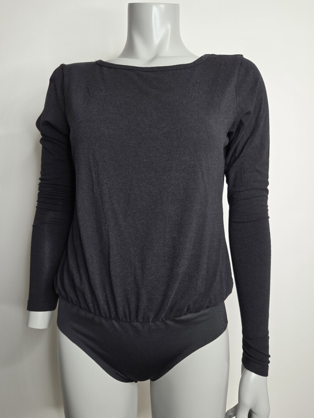Smash & Tess Size S All Season Long Crewneck Long Sleeve Black Bodysuit